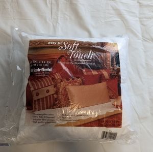 Fairfield Soft Touch Premium Pillow Insert 100% Poly Fil Supreme 14" x 14"